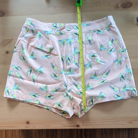 High Waist Light Pink Bird Short - size M - Picture 3 of 6